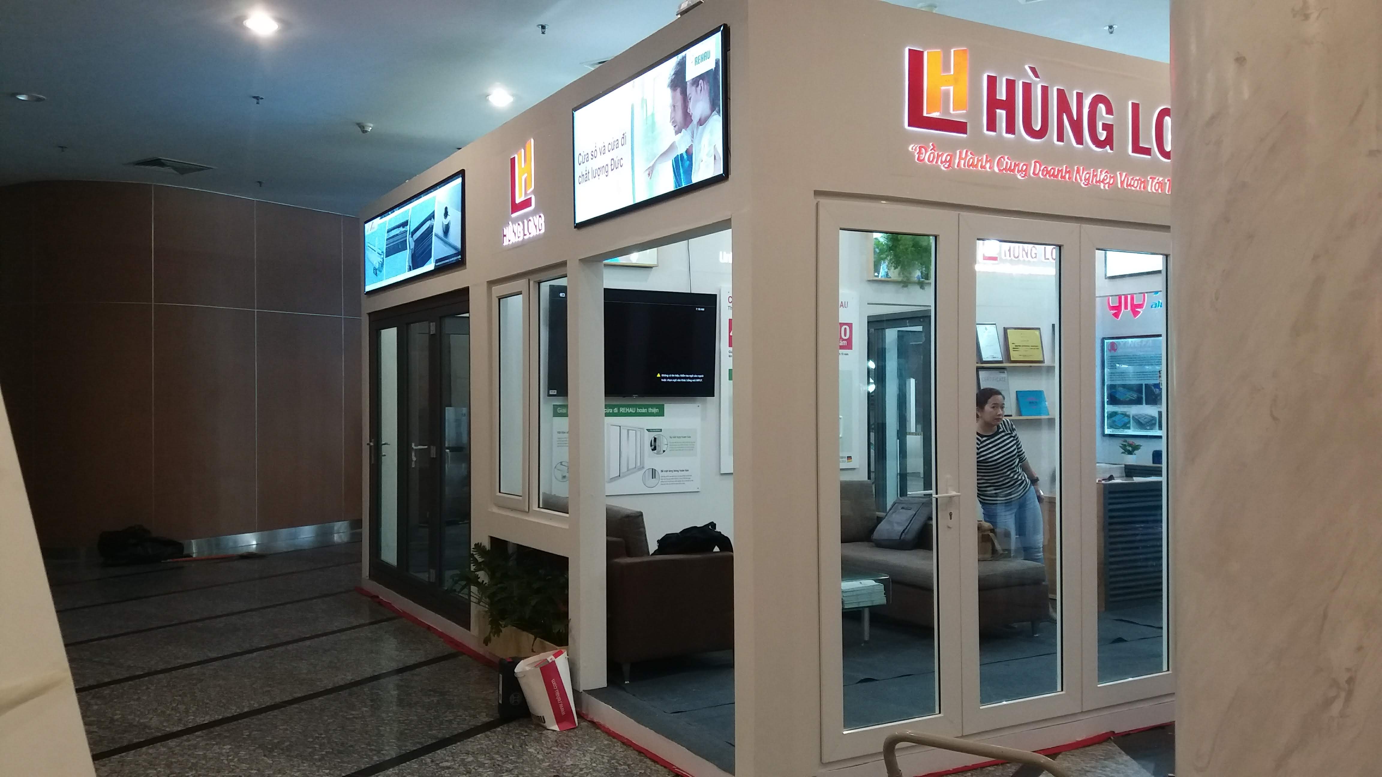 Thi công gian hàng triểm lãm tại Hà Nội.